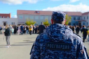 Росгвардия приняла участие в обеспечении безопасности «Последних звонков» на Ямале