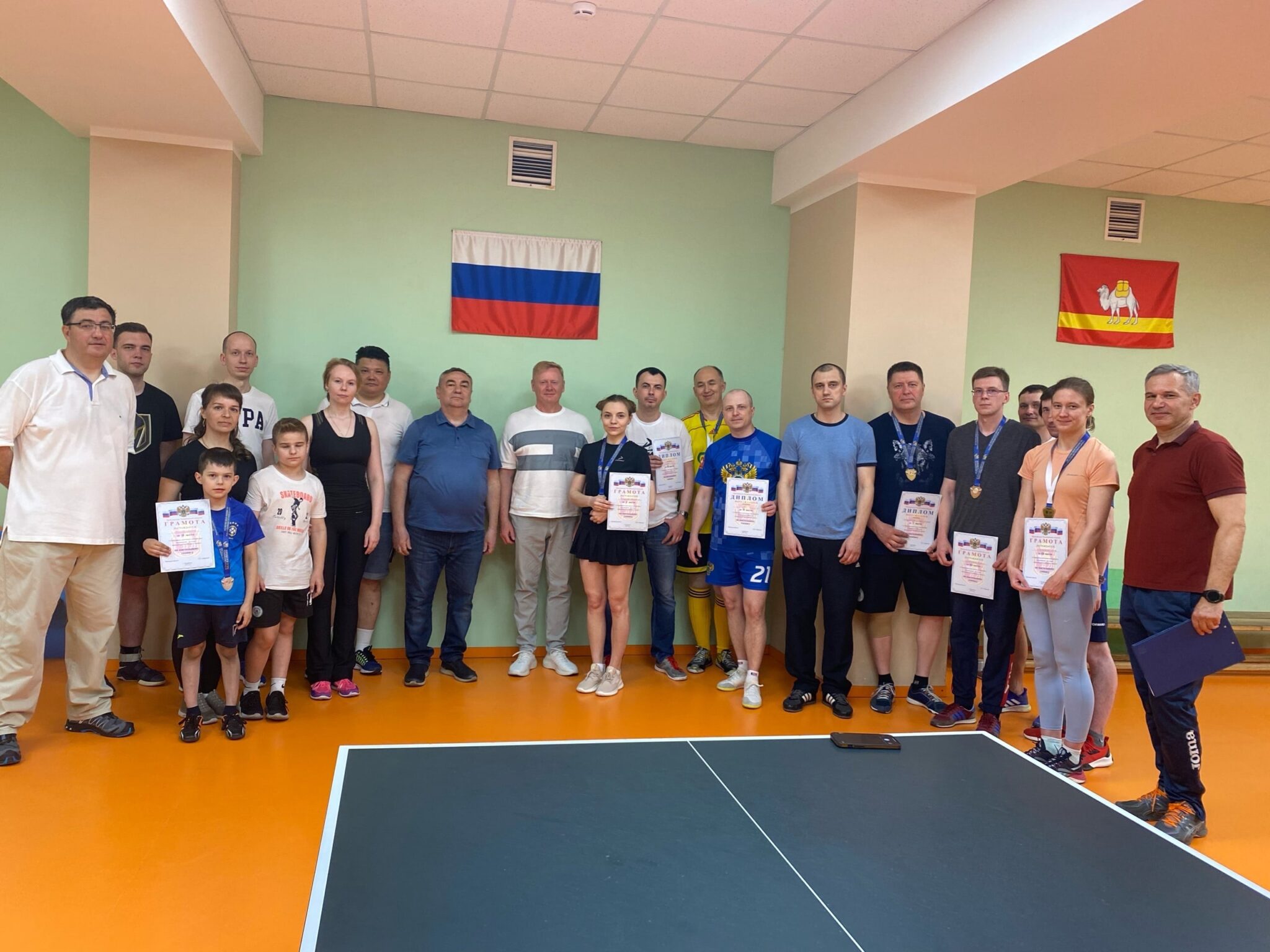 Корпоративные войны. Соревнования работников. Соревнования по перетягиванию каната. Соревнования для работников. Спортивный тимбилдинг.