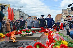 9 мая руководитель Управления принял участие в памятном мероприятии на Площади Победы
