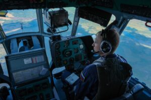 Лётчики Росгвардии выполнили облет средств связи и радиотехнического обеспечения полетов в Свердловской области