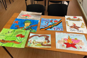 В следственном изоляторе № 2 прошла выставка рисунков детей сотрудников, посвященная Дню Победы в ВОВ