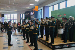 Военный оркестр казанского полка Росгвардии принял участие в торжественном открытии спортивного мероприятия