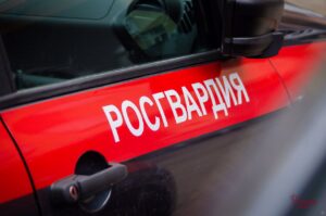 В Тольятти росгвардейцы задержали несовершеннолетнего, подозреваемого в хранении синтетического наркотика