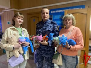 Семья росгвардейца из Томской области помогла детям ДНР и ЛНР